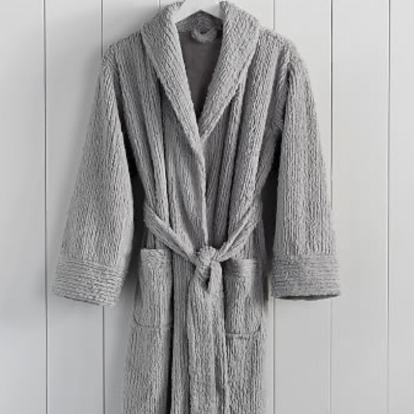 Pottery Barn Other - Pottery Barn robe